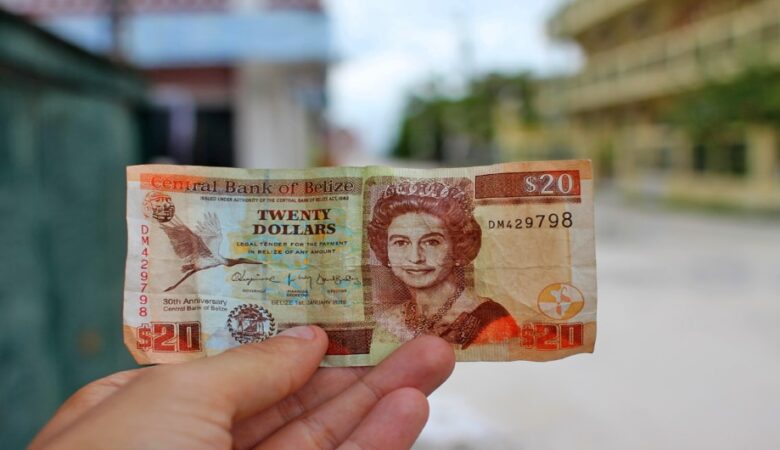 9 Practical Reasons to Open a Bank Account in Belize